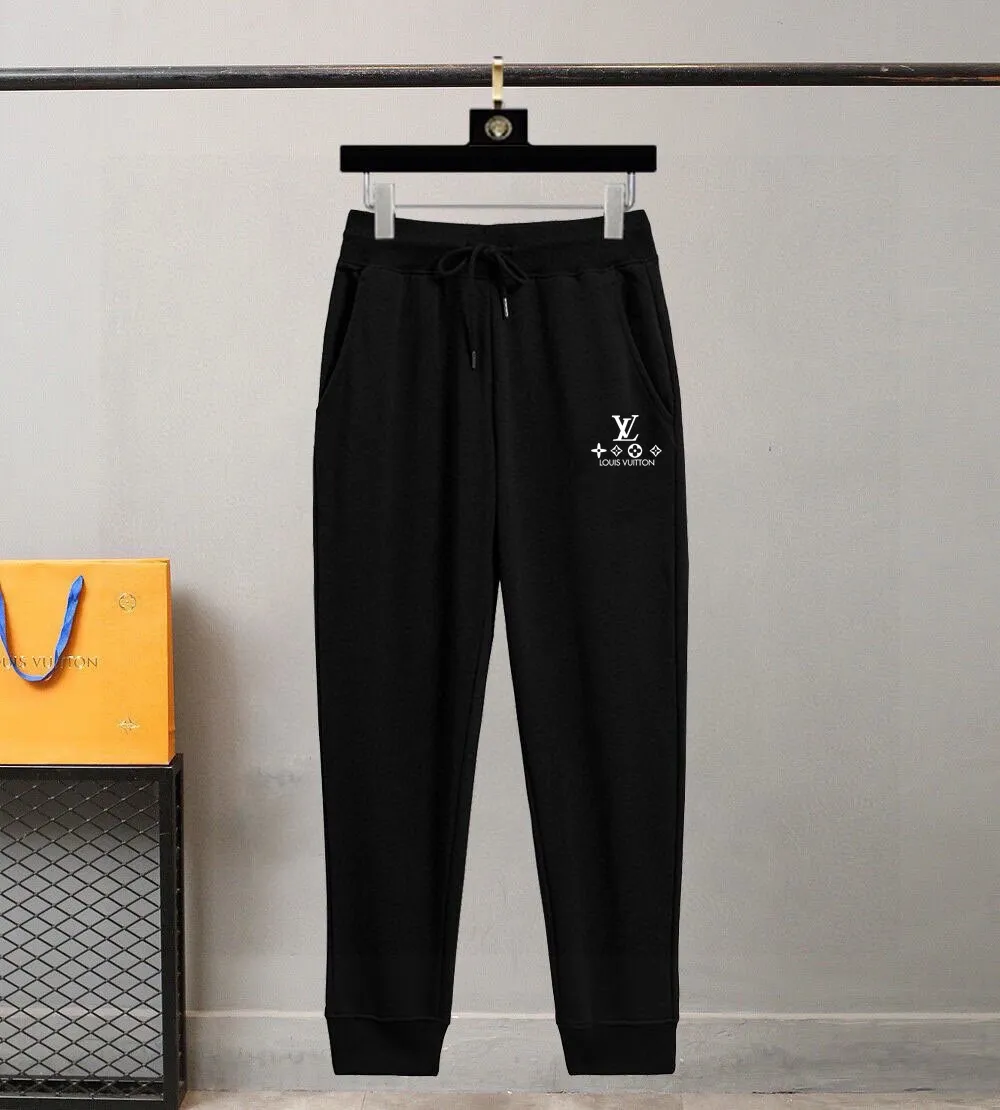 🅿️380 [LV Louis Vuitton] (Fat Man Gospel) hot-selling suit is coming. Focus on the original version of the official website. 2025 new hot-selling sweatshirt suit. The original order is hard to buy🇭🇰. It is the meticulous work of top designers for a fitting and perfect upper body effect. All-natural high-quality Roman cotton 100%, close-fitting comfort, noble and elegant! Original hardware embodies elegance and nobility! Counter size: M-5XL (maximum wear up to 220 pounds)